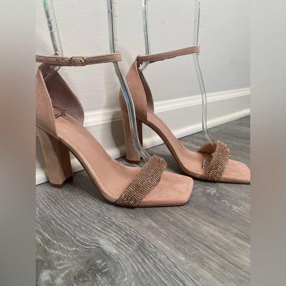 NEW Marc Fisher Angelo Ankle Strap Heels with Rhinestones Suede Size 7.5 - Picture 13 of 17